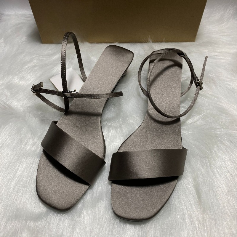 Luxury Satin Ankle Strap Low H - đánh giá và giá Women Shoes Brands