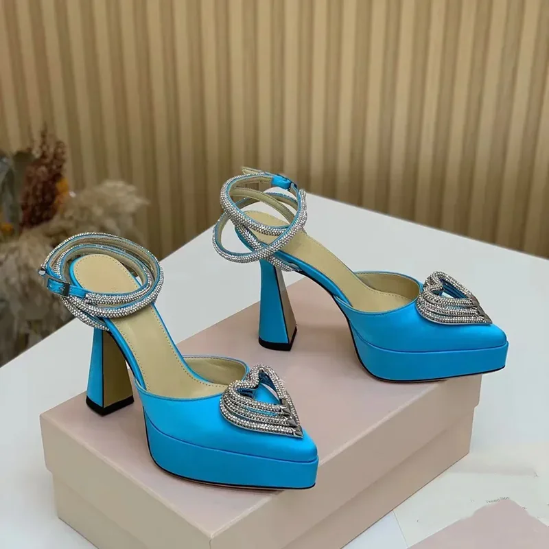 Platform Crystal Love Decorati - đánh giá và giá Pointed Toe Flat